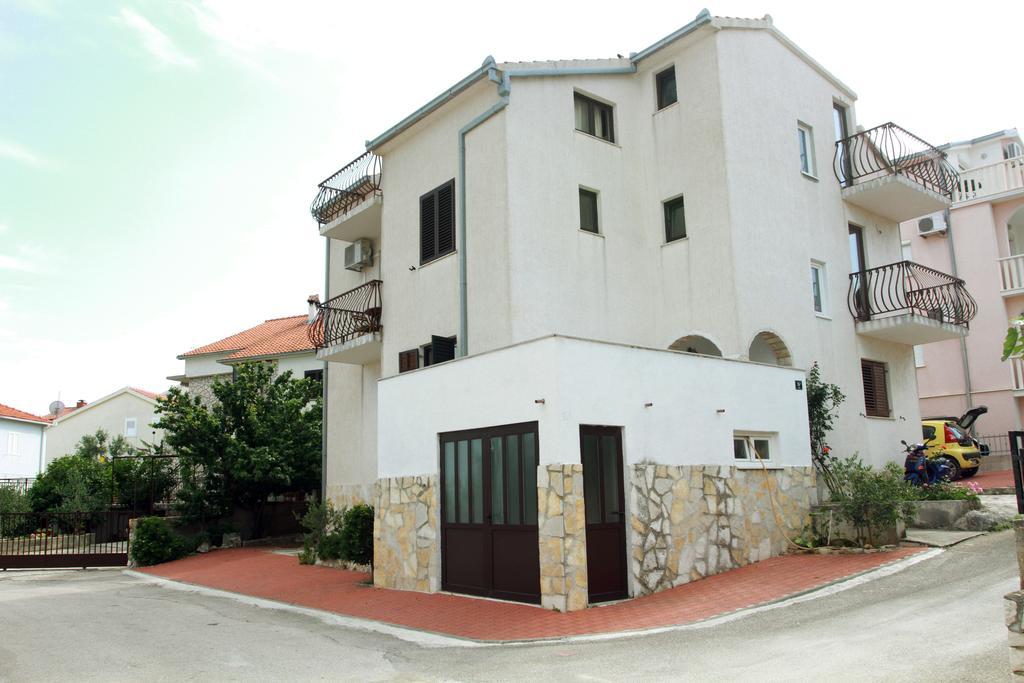 Apartments Sanader Округ Горни Экстерьер фото